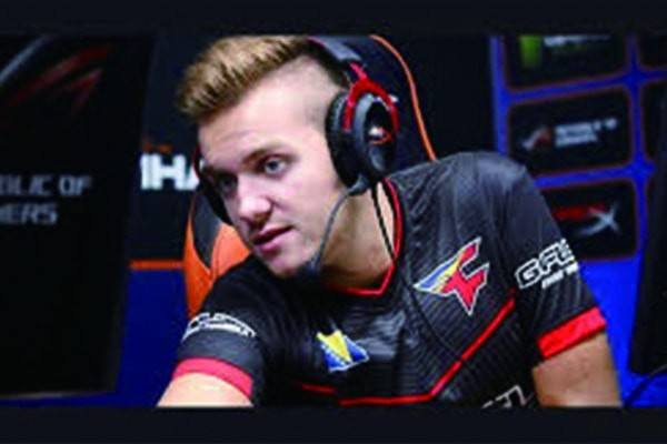 展与中距离 展与中距离